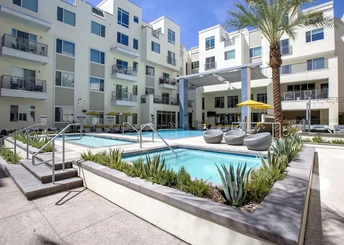 Paradise Cozysuites Under The Palms W Jacuzzi 20 Phoenix