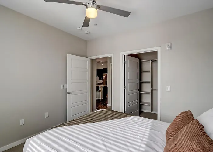 Paradise Cozysuites Under The Palms W Jacuzzi 20 *