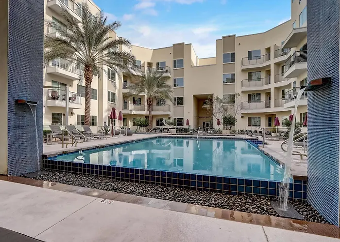 Paradise Cozysuites Under The Palms W Jacuzzi 20 *